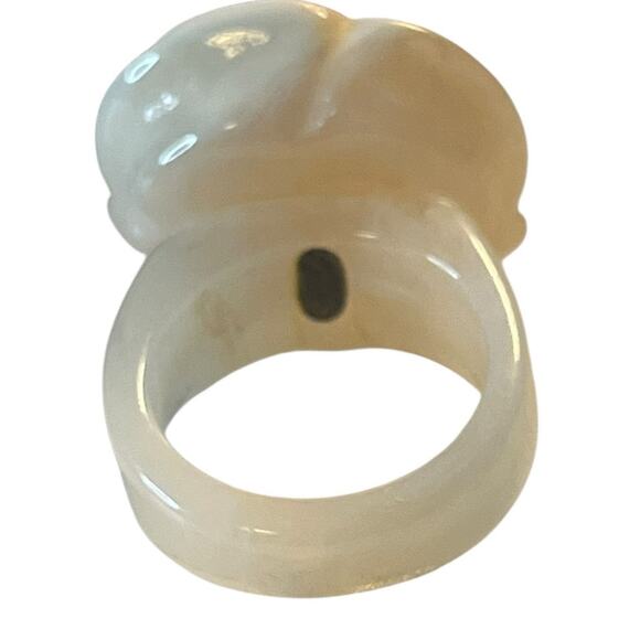 Chanel Camellia Flower CC Logo Resin Ring - Y2K Spring 2002 Vintage Sz 6.5 - Picture 11 of 11